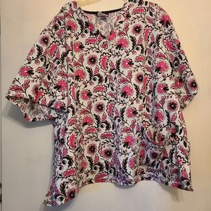 Tafford 4xl scrub top